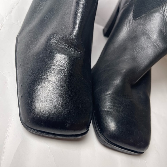Tommy Hilfiger Square Toe Block Heel Leather Black Short Leather Boots Size 10M - Picture 7 of 13